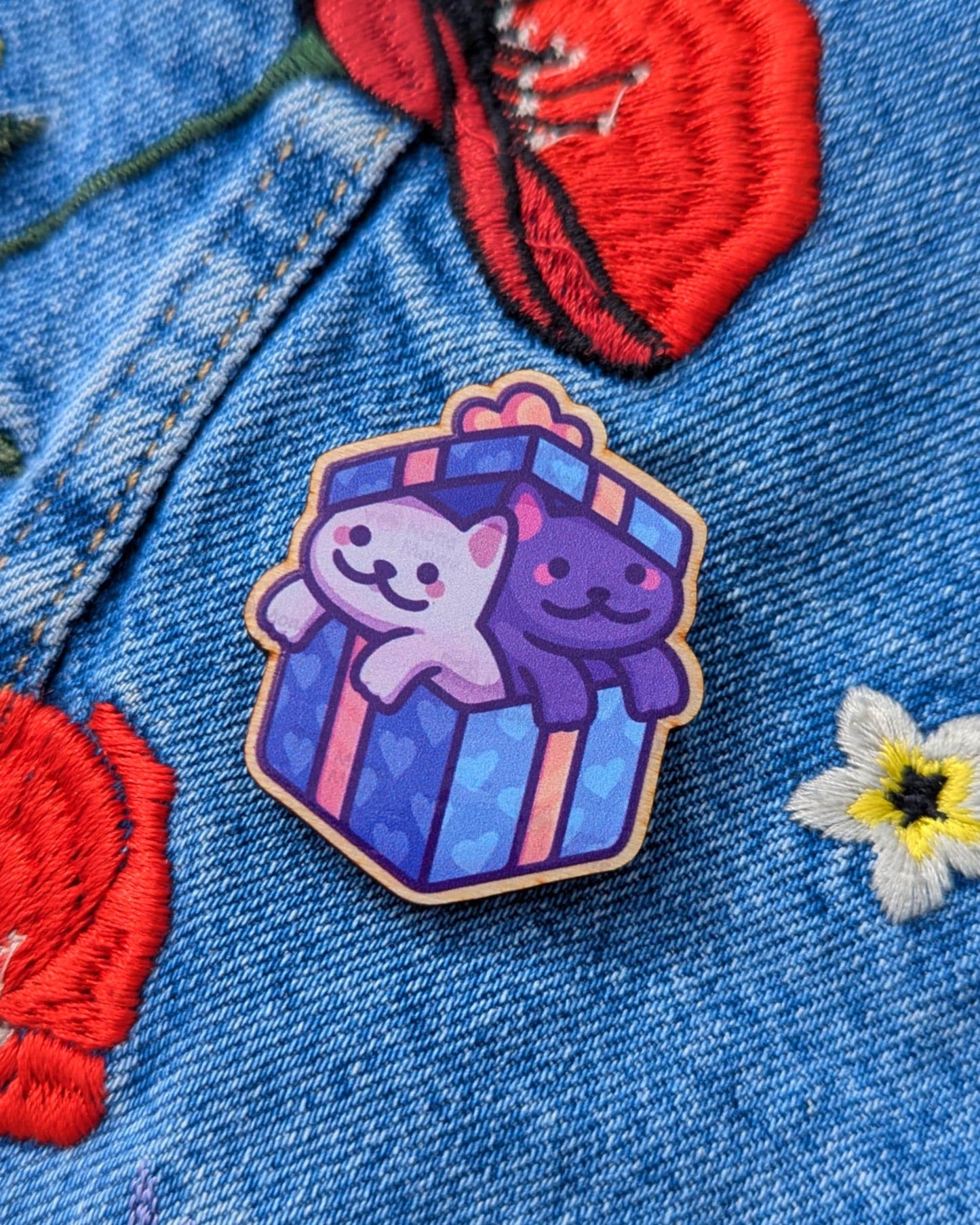 Cute Cat Christmas Wooden Pin